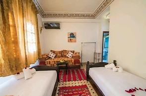 Riad la porte bleue du palais laraichi