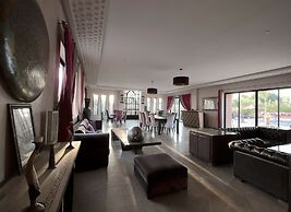 EDEN LODGES & SPA