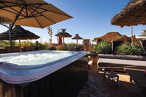 EDEN LODGES & SPA