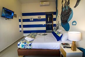 Casa del Puerto Hostel & Suites