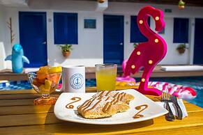 Casa del Puerto Hostel & Suites