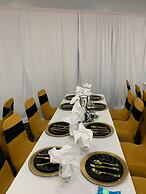 Budget Inn and Suites