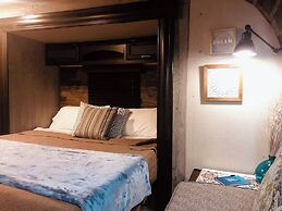 The Alexander at Creek Road