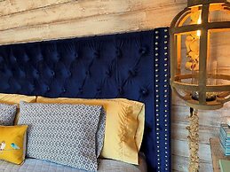 The Alexander at Creek Road