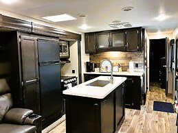 The Alexander at Creek Road