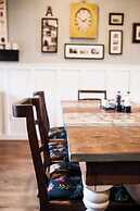 The Alexander at Creek Road