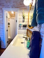 The Alexander at Creek Road