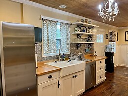 The Alexander at Creek Road