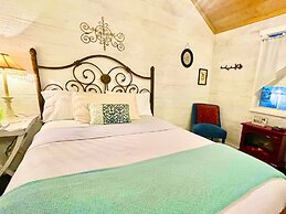 The Alexander at Creek Road