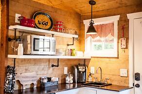 The Alexander at Creek Road