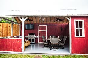 The Alexander at Creek Road