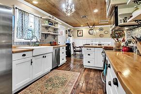 The Alexander at Creek Road