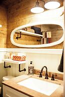 The Alexander at Creek Road