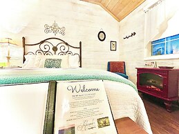 The Alexander at Creek Road