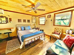 The Alexander at Creek Road