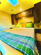 The Alexander at Creek Road