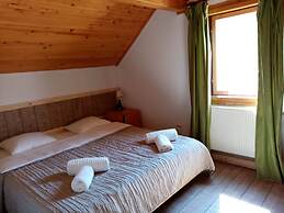 Pensiunea Poiana Cristian