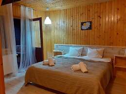 Pensiunea Poiana Cristian