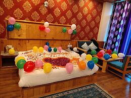 Himalayan Apple Zone Hotel