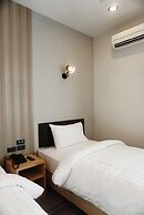 Peppery Hills Hotel
