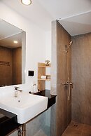Peppery Hills Hotel