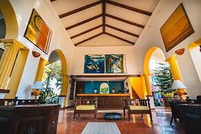 Coconut Grove Beach Resort