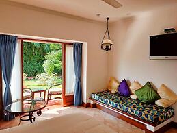 Coconut Grove Beach Resort