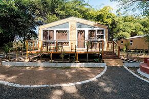 Treebo Premium Mowgli's Den, Pench