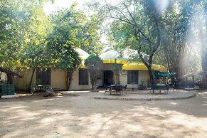 Treebo Premium Mowgli's Den, Pench