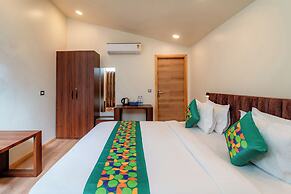Treebo Premium Mowgli's Den, Pench