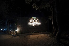 Treebo Premium Mowgli's Den, Pench