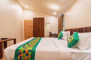 Treebo Premium Mowgli's Den, Pench