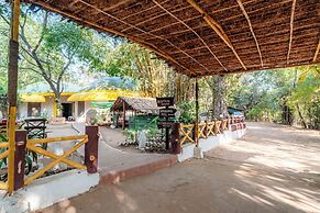 Treebo Premium Mowgli's Den, Pench