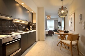 Happiness Luxury Central Apartment