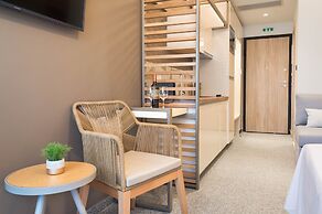 Eco Green Residences & Suites