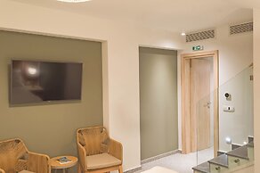 Eco Green Residences & Suites