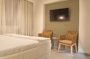 Eco Green Residences & Suites