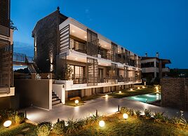 Eco Green Residences & Suites
