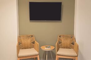 Eco Green Residences & Suites