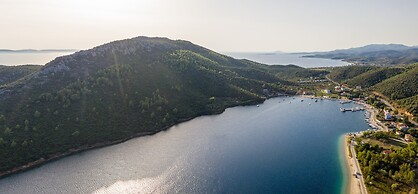 Eco Green Residences & Suites