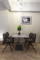 Privilege Flat Renovated Upscale Studio