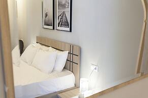 Privilege Flat Renovated Upscale Studio