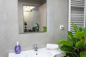 Privilege Flat Renovated Upscale Studio