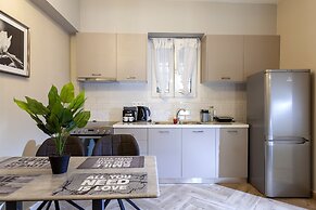 Privilege Flat Renovated Upscale Studio