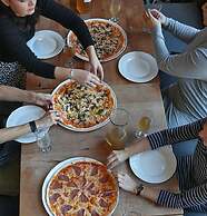 Tuatara Lodge - Hostel