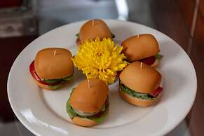 Airport Hotel Hanoi Convenient & Friendly