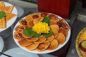 Airport Hotel Hanoi Convenient & Friendly