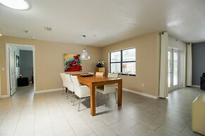 Vacation Home With A Stunning View - 870 3 Bedroom Home by RedAwning