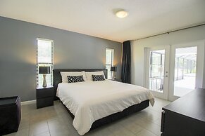 Vacation Home With A Stunning View - 870 3 Bedroom Home by RedAwning