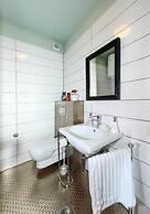 Sunset Penthouse Apartment with Hot Tub